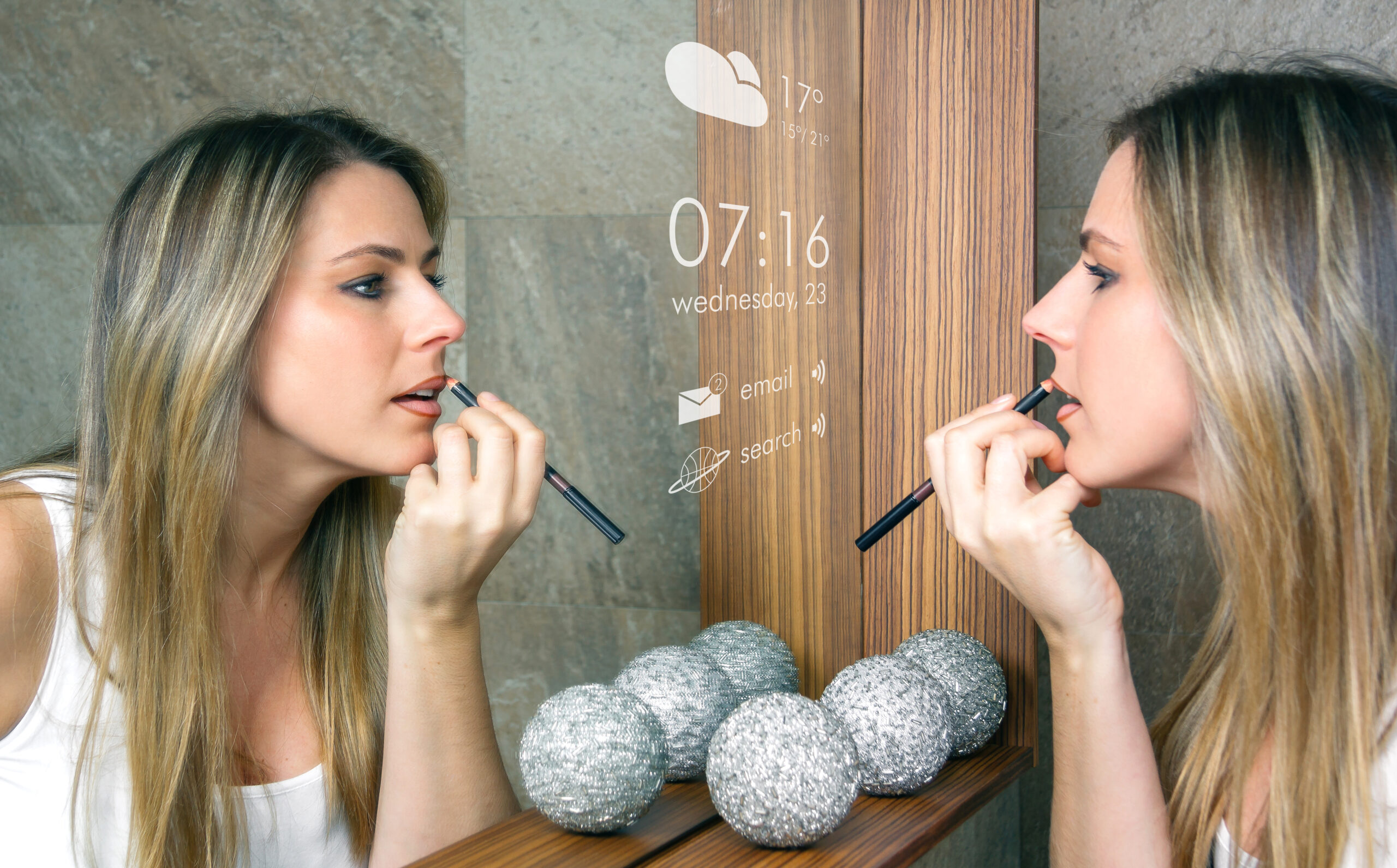 UnisoftUK | Mirror Screens