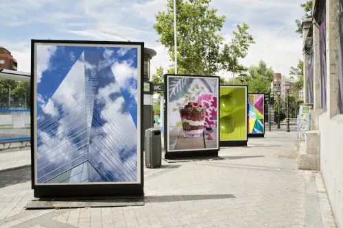UnisoftUK | Outdoor Screens